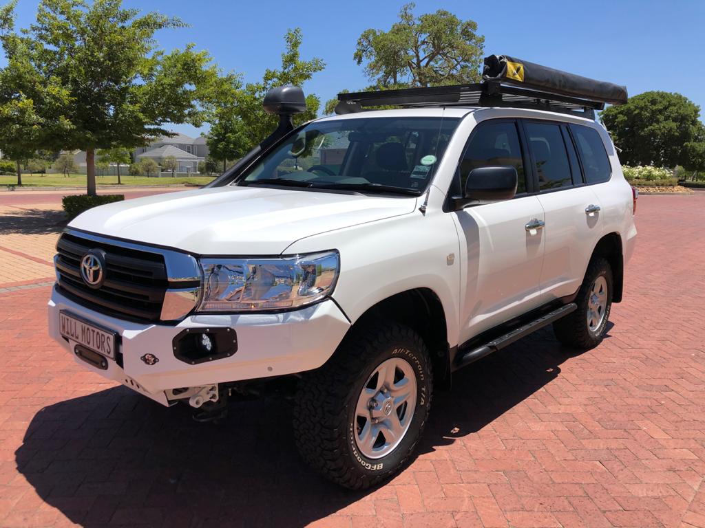 2019 Toyota Land Cruiser GX-R